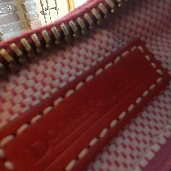 Dooney & Bourke Signature Hobo Bag NWOT - Picture 6 of 8